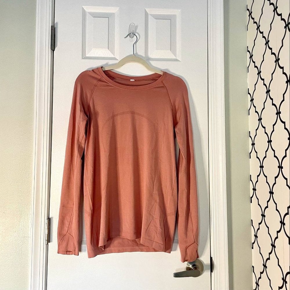 Lululemon long sleeved shirt